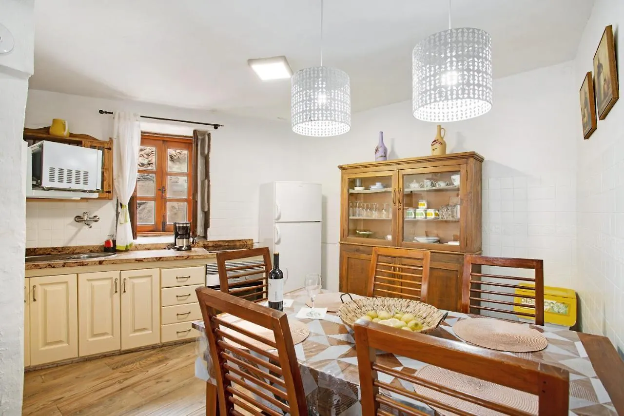 Vila La Casa Nueva Fátaga 0*,